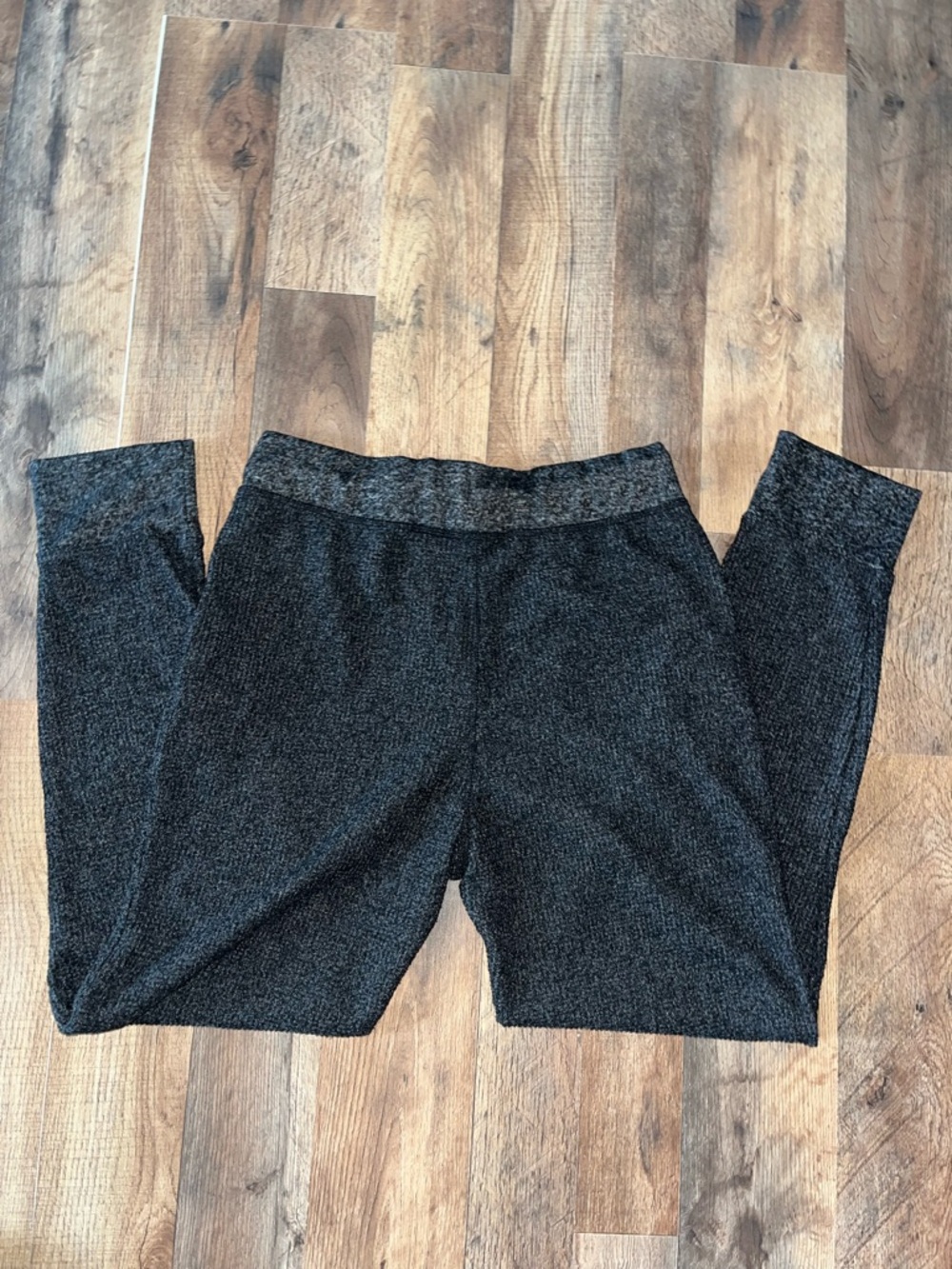 Joggers - Picture 2 of 3